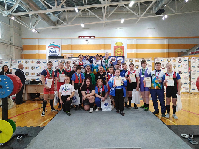 Определены победители и призеры Кубка России по пауэрлифтингу спорта лиц с ИН