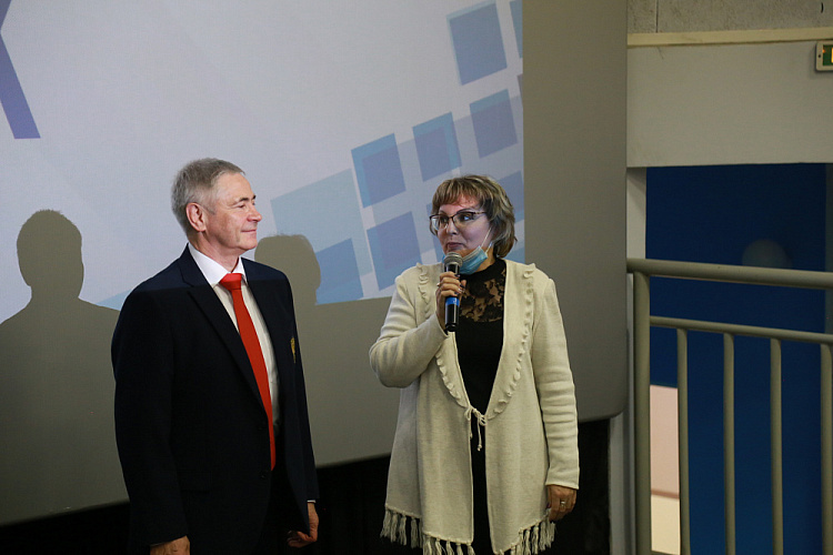 П.А. Рожков совместно с чемпионами и призерами Паралимпийских игр, в г. Дзержинске провели Паралимпийский урок для учеников Дзержинской специальной коррекционной школы