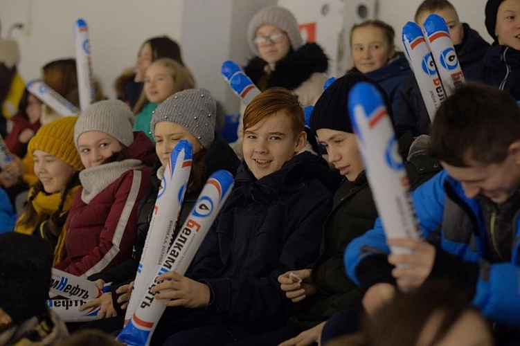 А.А. Строкин в г. Ижевске принял участие в церемонии открытия и просмотре соревнований международного турнира по следж-хоккею среди детско-юношеских команд «KALASHNIKOV CUP»