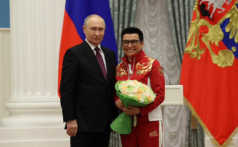 В Кремле Владимир Путин вручил государственные награды Российской Федерации победителям и призёрам ХIV Паралимпийских зимних игр 2026 года