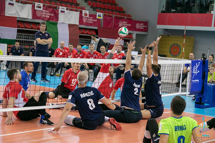 Мужская и женская сборные команды России выиграли чемпионат Европы по волейболу сидя