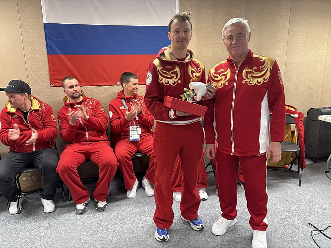 Президент ПКР, шеф миссии сборной России на Играх 2026 П.А. Рожков в Италии провел заседание штаба Паралимпийской делегации РФ