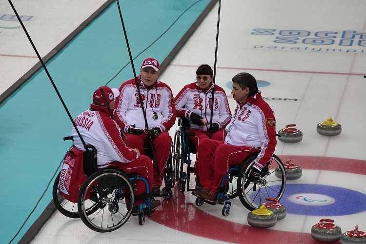 Сборная России по керлингу на колясках стала серебряным призером XI Паралимпийских зимних игр в г. Сочи 