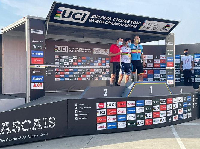 6 серебряных и 4 бронзовые медали завоевали российские спортсмены по итогам чемпионата мира по паравелоспорту на шоссе в Португалии