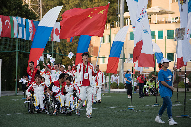 Всемирные игры Международной спортивной федерации колясочников и ампутантов IWAS 2015 года торжественно открыты в Сочи!