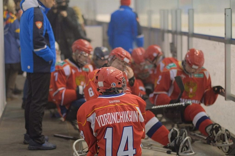 А.А. Строкин в г. Ижевске принял участие в церемонии открытия и просмотре соревнований международного турнира по следж-хоккею среди детско-юношеских команд «KALASHNIKOV CUP»