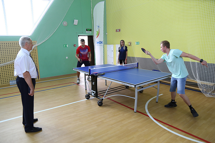 ПКР и Министерство спорта Белгородской области в г. Белгороде провели Паралимпийский урок и мастер-классы для детей с ПОДА