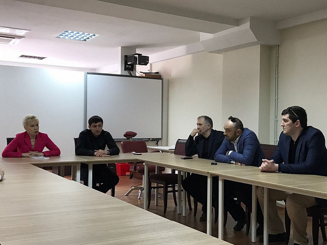 Р.А. Баталова встретилась со спортсменами-паралимпийцами Республики Дагестан