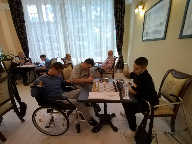 Российские спортсмены ведут борьбу за медали чемпионата мира по шахматам спорта лиц с ПОДА в Сербии 