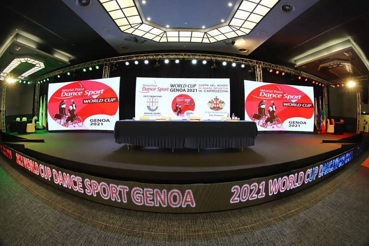 11 российских спортсменов примут участие в Кубке мира по танцам на колясках в Италии