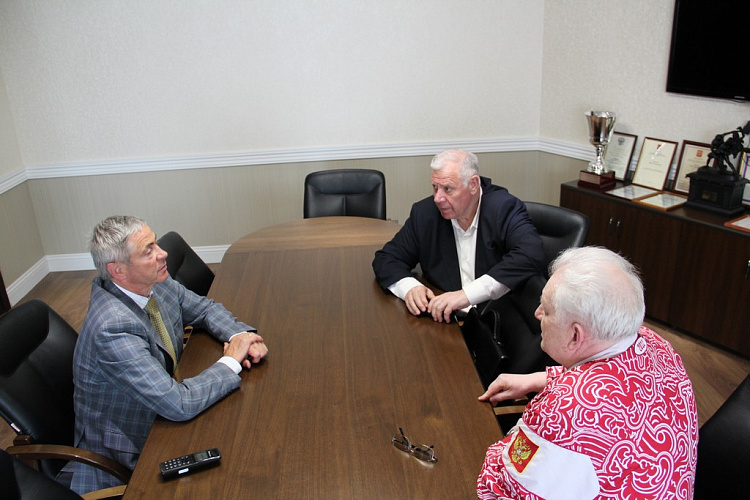 П.А. Рожков в ПКР провел рабочую встречу с руководителем регионального отделения ПКР в Свердловской области А.А. Рябухиным