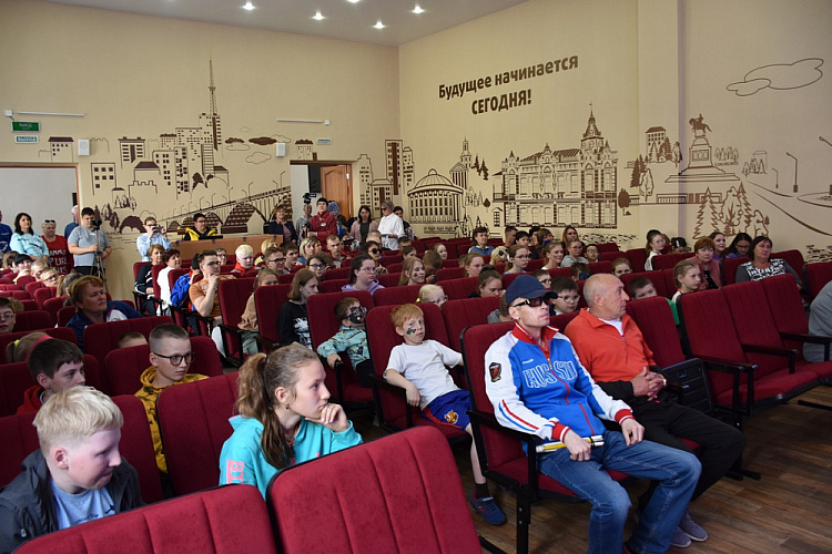 ТАСС: Около 80 детей выступили на фестивале спорта слепых памяти тренера Владимира Замятина