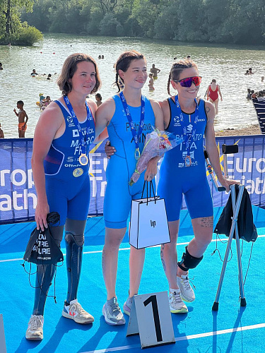 3 медали российские паралимпийцы завоевали на чемпионате Европы по паратриатлону во Франции