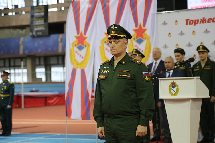 П.А. Рожков в Москве принял участие в торжественной церемонии приведения к военной присяге военнослужащих спортивных рот ЦСКА П.А. Рожков в Москве принял участие в торжественной церемонии приведения к военной присяге военнослужащих спортивных рот ЦСКА