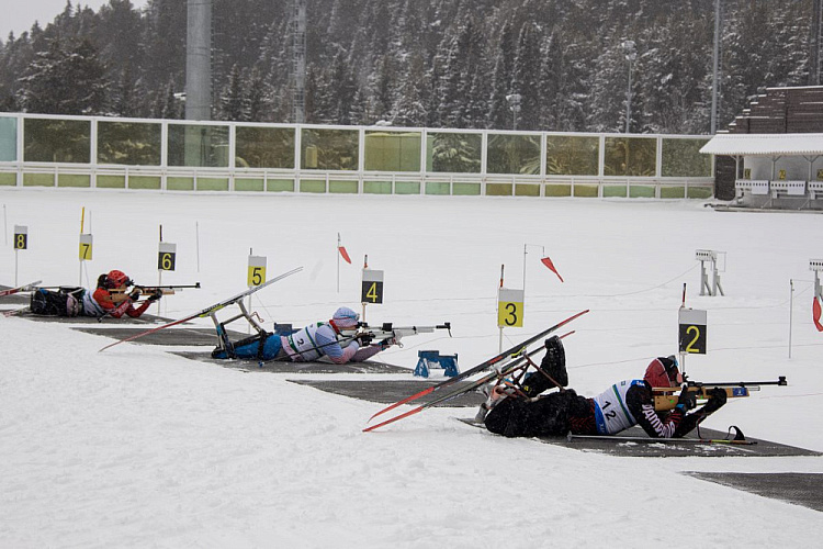 В Ханты-Мансийске определены победители и призеры главного старта по лыжным гонкам и биатлону спорта лиц с ПОДА спортивного сезона 2023 года