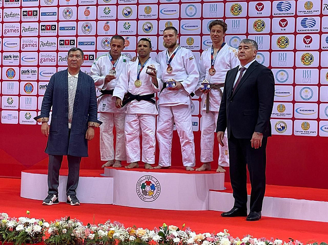 6 медалей завоевали российские дзюдоисты в первый день чемпионата мира Международной федерации спорта слепых в Казахстане