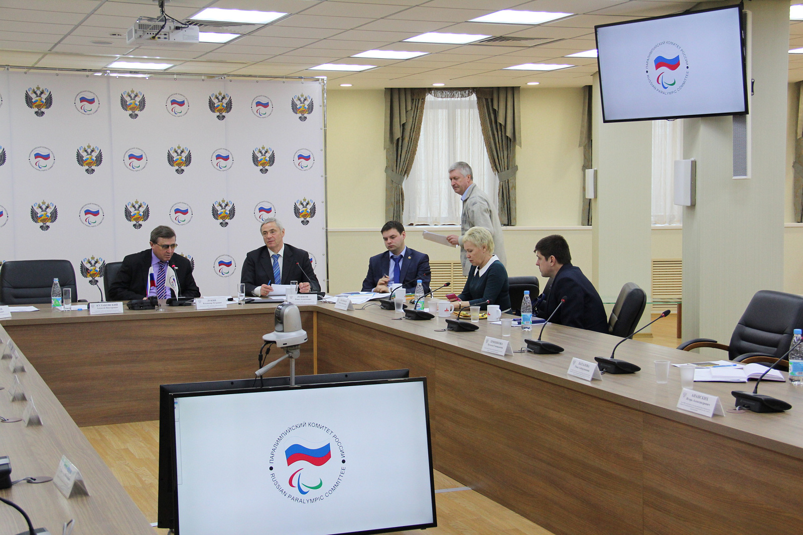 П.А. Рожков в зале Исполкома ПКР провел заседание Совета по координации программ, планов и мероприятий ПКР