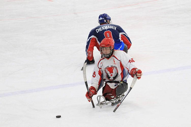 В г. Москве в Ледовом дворце «Умка» стартовал Открытый Кубок по хоккею-следж «Кубок Мужества»