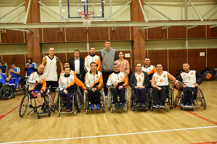 А.А. Строкин вместе с президентом Российской федерации баскетбола А.Г. Кириленко в д. Парамоново (Московская область) приняли участие в церемонии открытия 1 круга чемпионата России по баскетболу на колясках