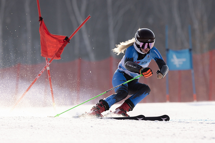 Варвара Ворончихина и Алексей Бугаев – абсолютные чемпионы России по горнолыжному спорту лиц с ПОДА
