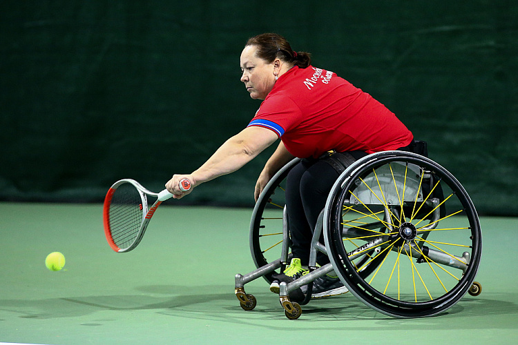 43 спортсмена из 11 регионов страны разыграли медали чемпионата России по теннису на колясках