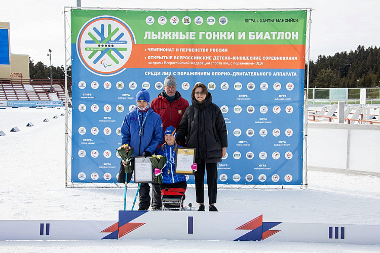 В Ханты-Мансийске определены победители и призеры главного старта по лыжным гонкам и биатлону спорта лиц с ПОДА спортивного сезона 2023 года