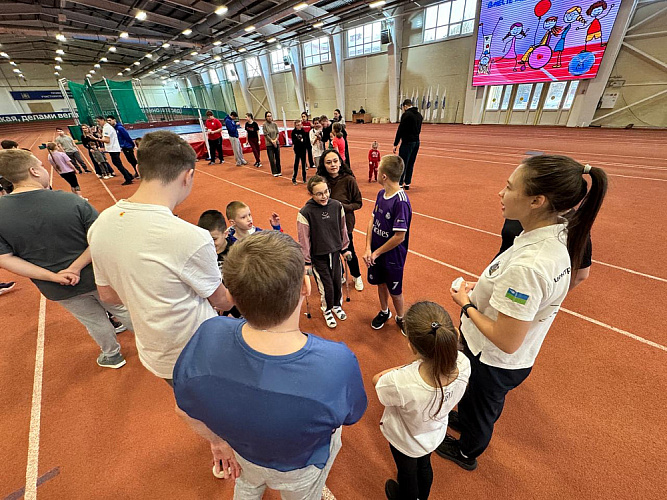 ПКР совместно с региональными отделениями и спортивными федерациями в субъектах РФ провели мероприятия, приуроченные к Международному дню инвалидов