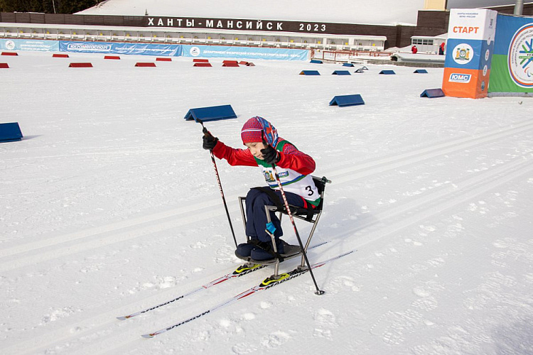 В Ханты-Мансийске определены победители и призеры главного старта по лыжным гонкам и биатлону спорта лиц с ПОДА спортивного сезона 2023 года