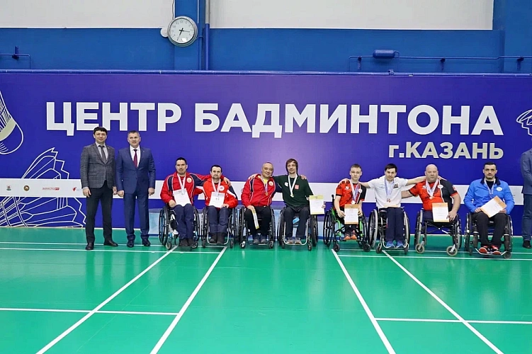 19 комплектов медалей было разыграно на Всероссийских соревнованиях по парабадминтону в Казани