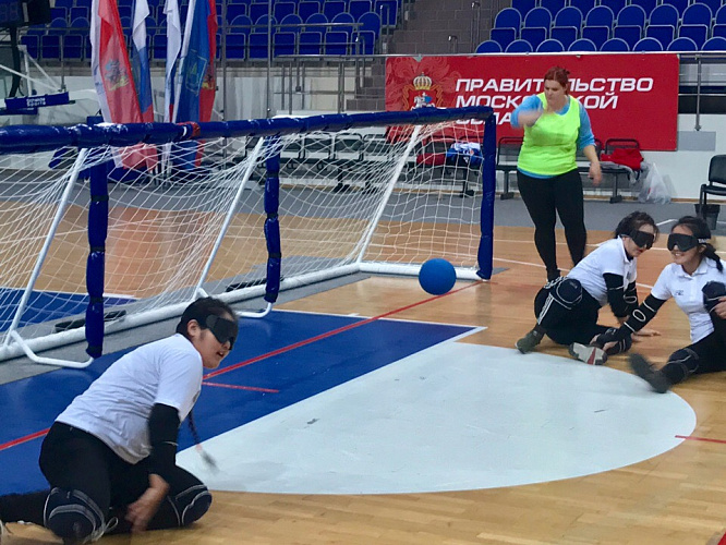 В Раменском во Дворце спорта «Борисоглебский» проходят матчи первенства России по голболу спорта слепых