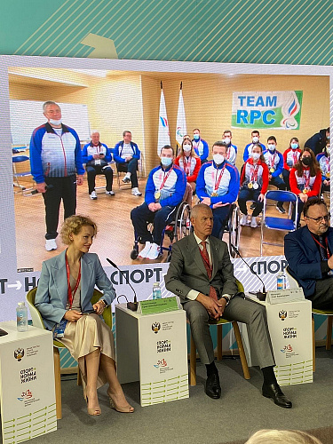 О.В. Матыцин в режиме телемоста провел встречу с П.А. Рожковым и чемпионами и призерами XVI Паралимпийских летних игр, находящимися в Паралимпийской деревне  