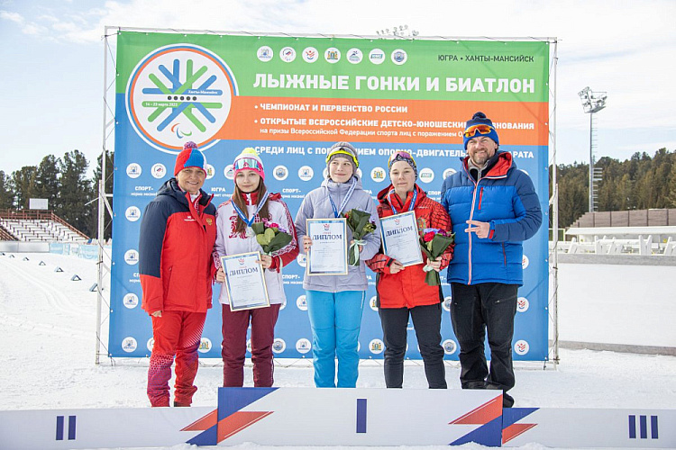 В Ханты-Мансийске определены победители и призеры главного старта по лыжным гонкам и биатлону спорта лиц с ПОДА спортивного сезона 2023 года