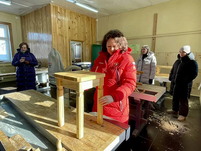 Вице-президент ПКР, президент ВФСС, 3-кратная паралимпийская чемпионка О.В. Семенова провела Паралимпийские уроки для детей с ОВЗ в Алтайском крае