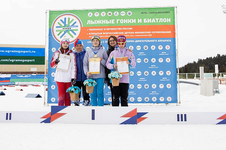 В Ханты-Мансийске определены победители и призеры главного старта по лыжным гонкам и биатлону спорта лиц с ПОДА спортивного сезона 2023 года