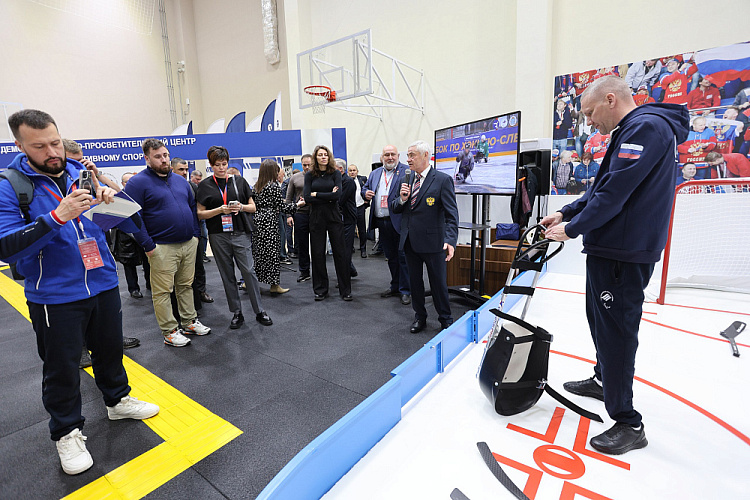 В Самаре ПКР и Общероссийское Движение «Здоровое Отечество» провели презентацию первого регионального Демонстрационно-просветительского центра по адаптивному спорту для представителей спортивных организаций субъектов РФ